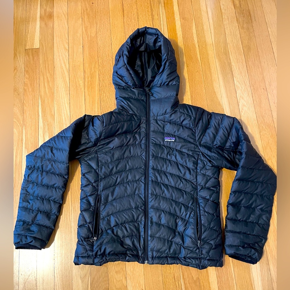 Patagonia down sweater hoody jacket - women’s small